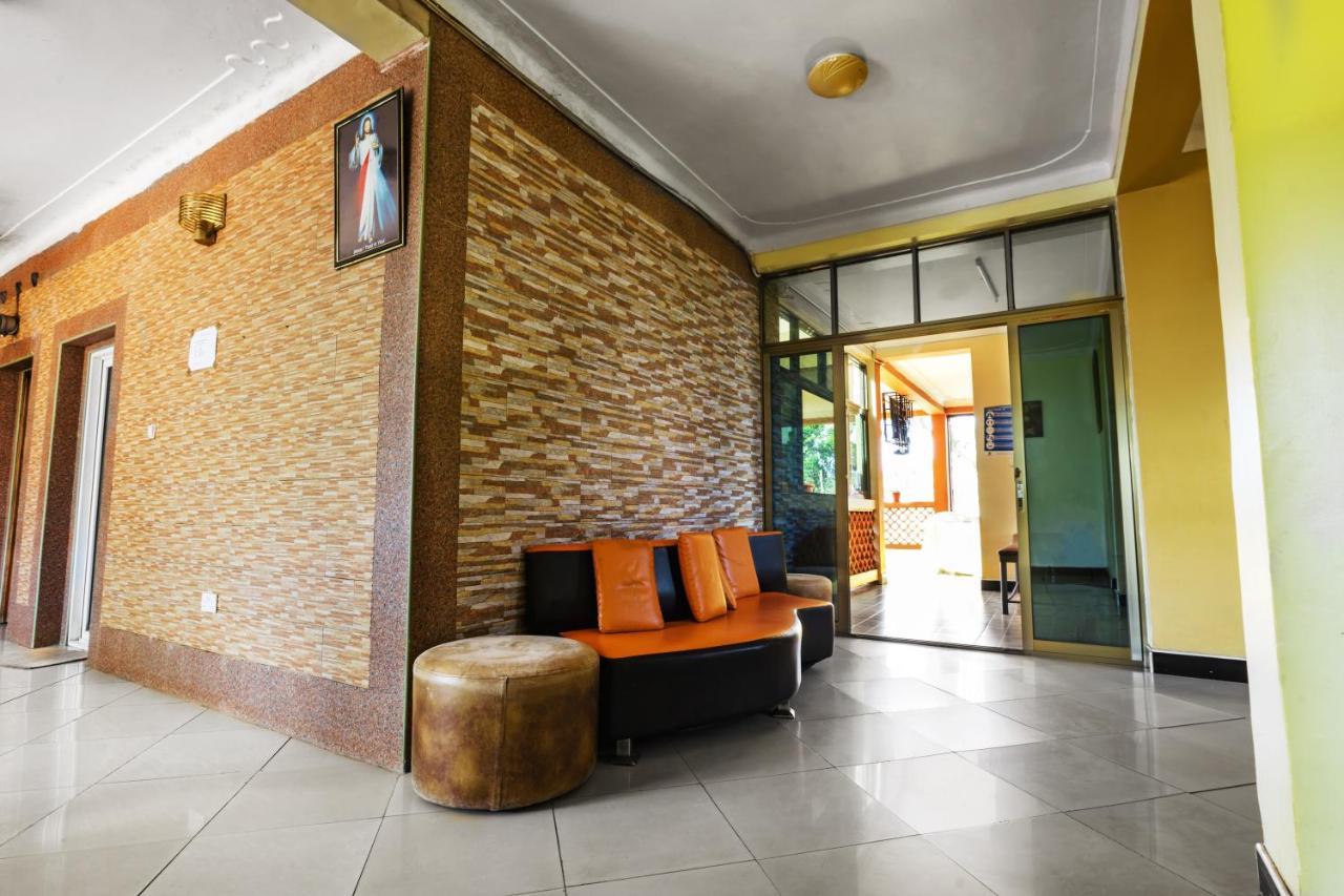 Santa Maria Hotel Entebbe Exterior foto